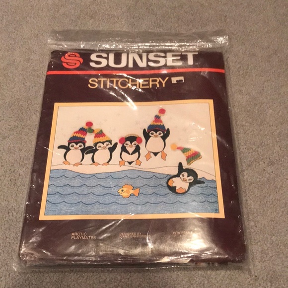 Sunset Arctic Playmates Stitchery Kit - Picture 1 of 2